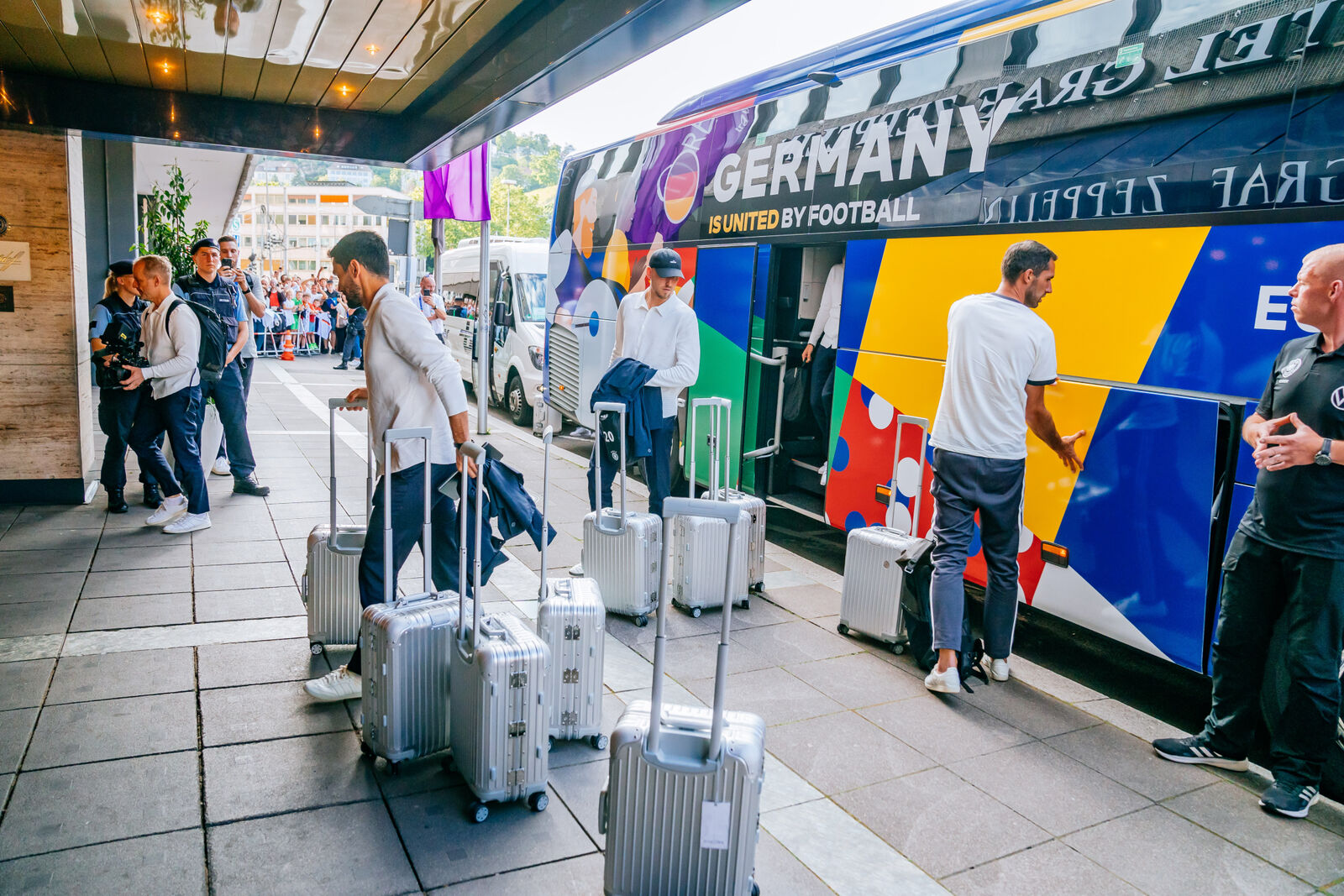 240618_TN_EM-Schlossplatz-Ankunft-D046.JPG