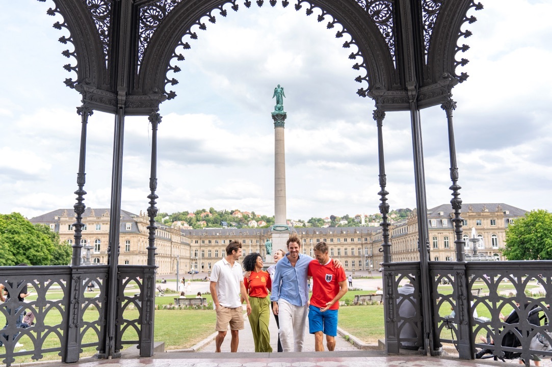 HC_Stuttgart_Schlossplatz_Pavillon_Credit_Stuttgart_Marketing_Martina_Denker.jpg